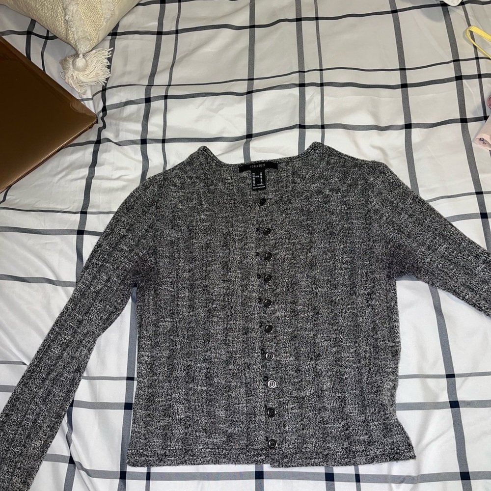 Long sleeve open front button up shirt